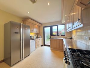 Photo 25- click for photo gallery